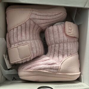 UGG Kids Boots in Light Pink